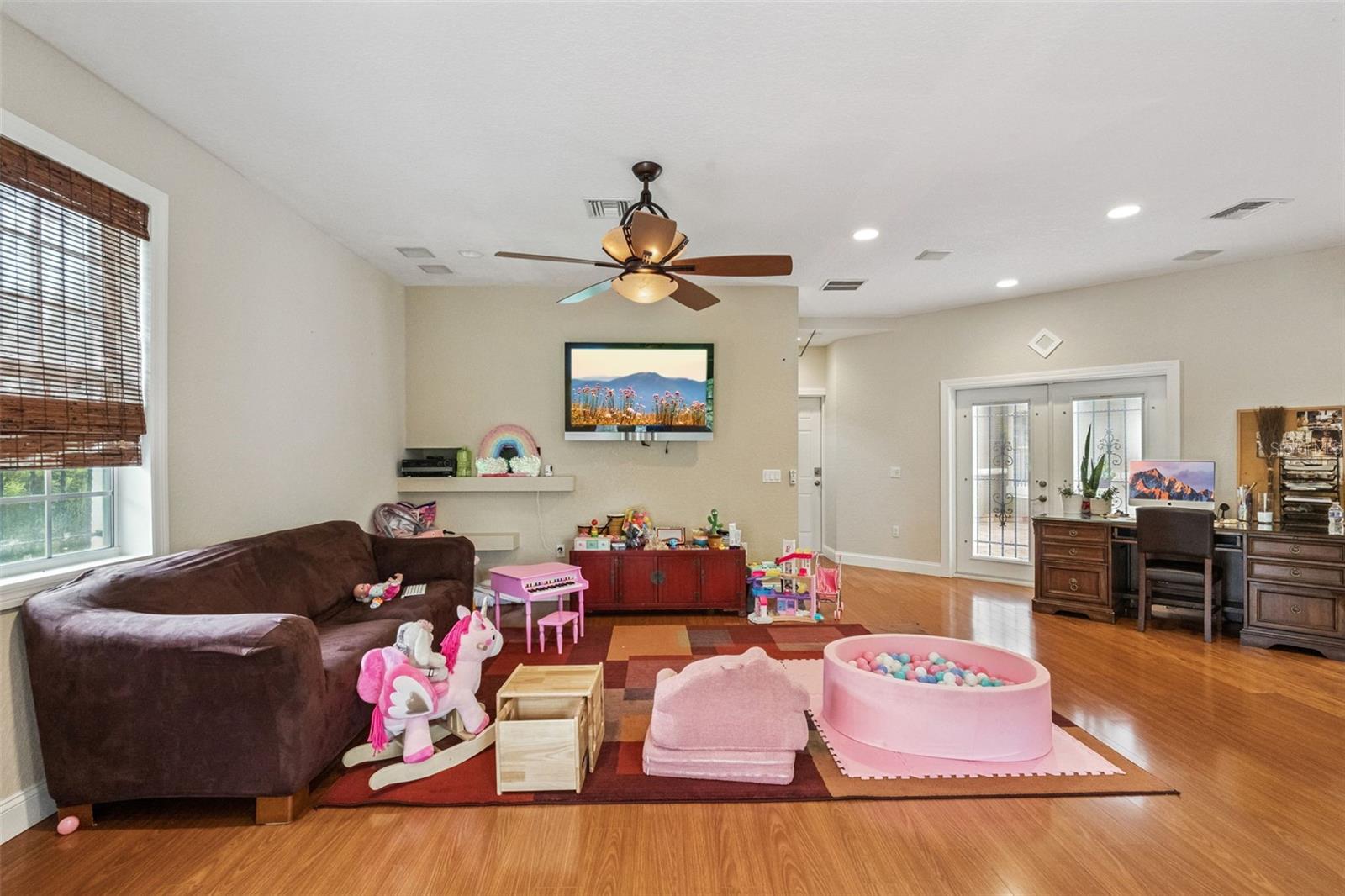 5825 Lake Lizzie Dr Property Photo 11
