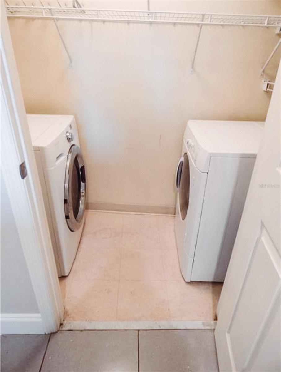 322 E Central Blvd #1104 Property Photo 12