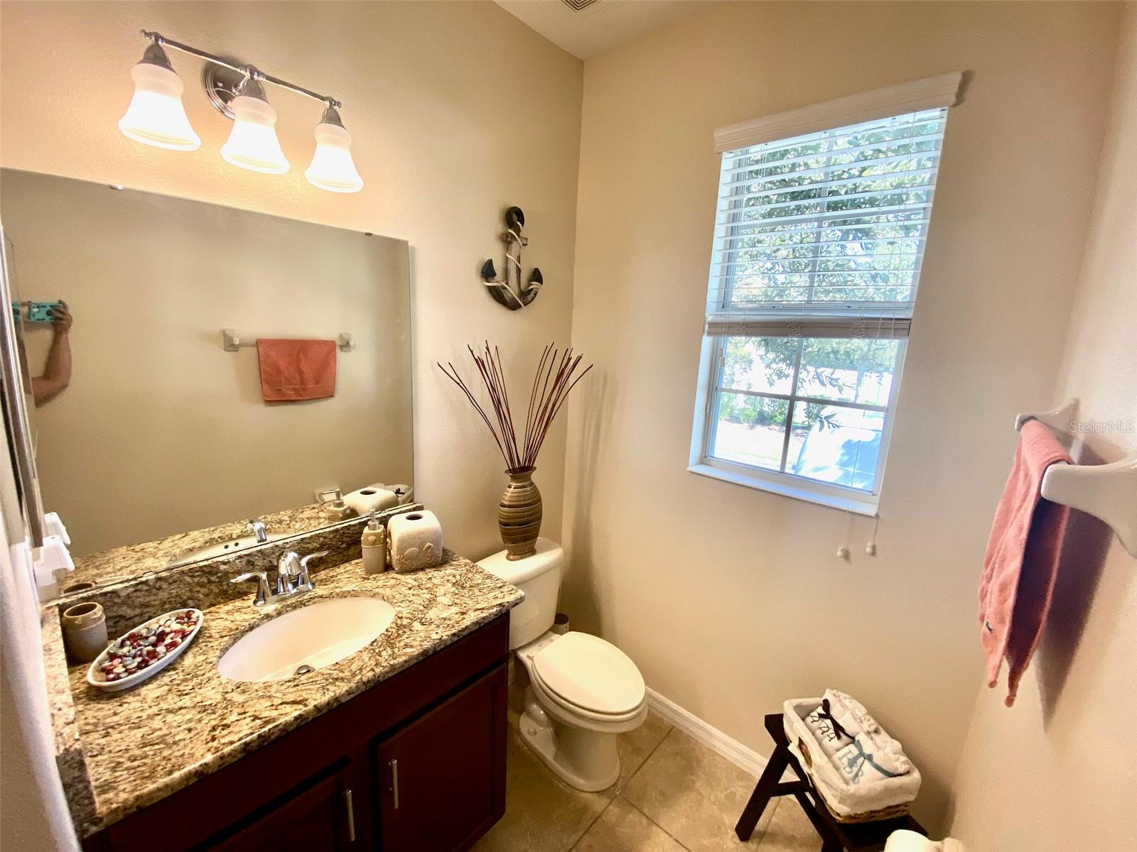 12802 Strode Ln Property Photo 11
