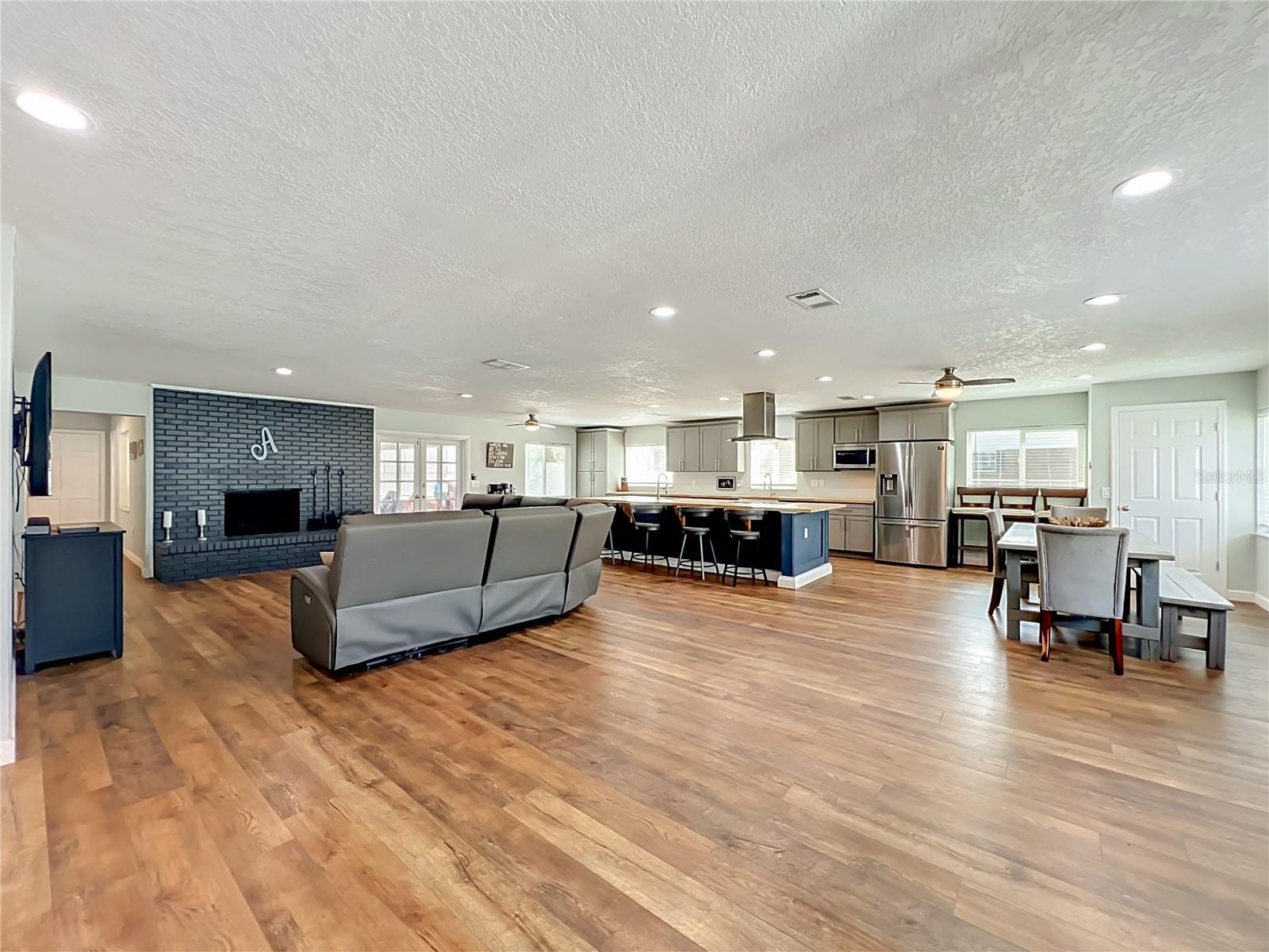 153 Variety Tree Cir Property Photo 5