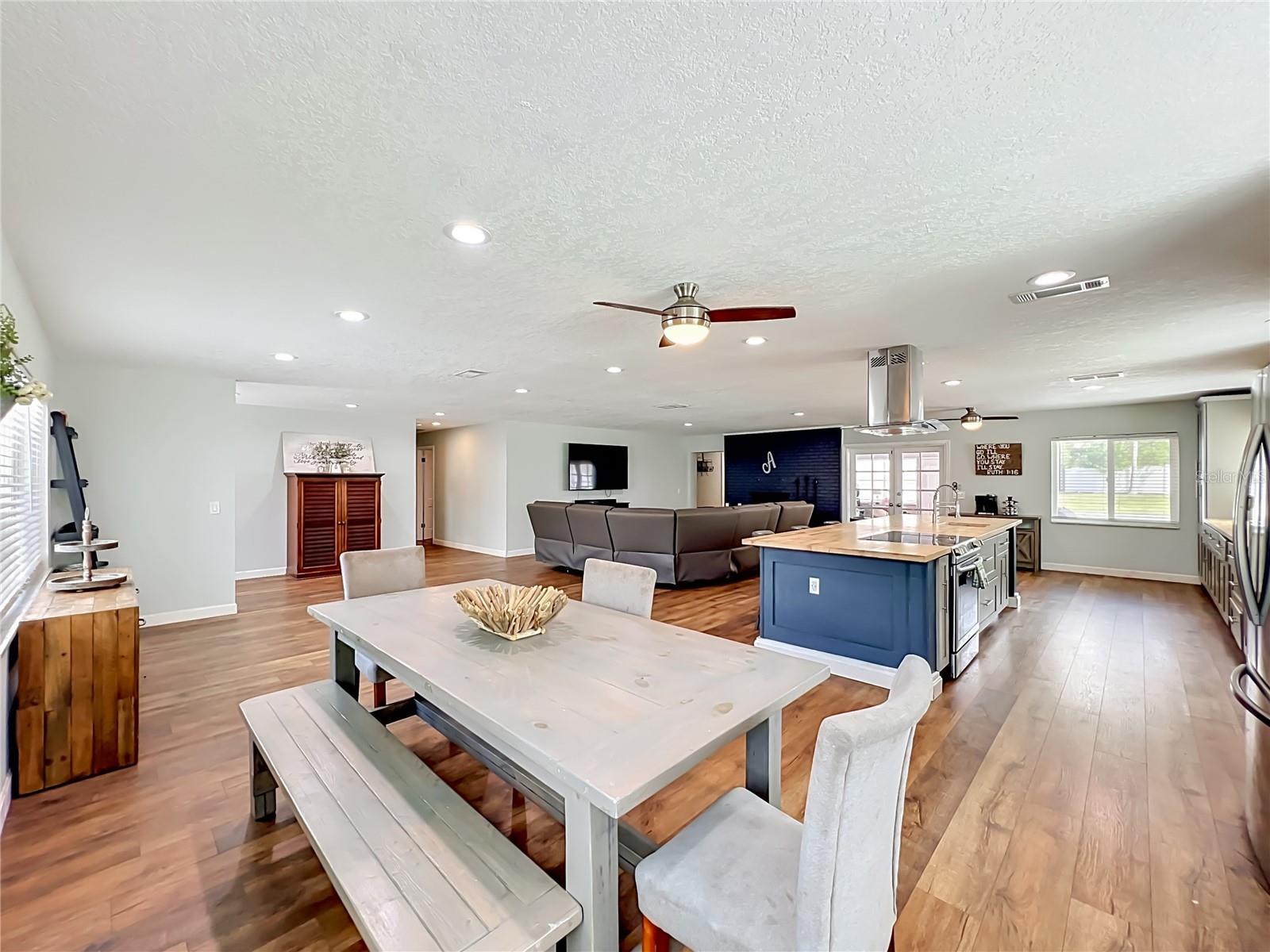 153 Variety Tree Cir Property Photo 7