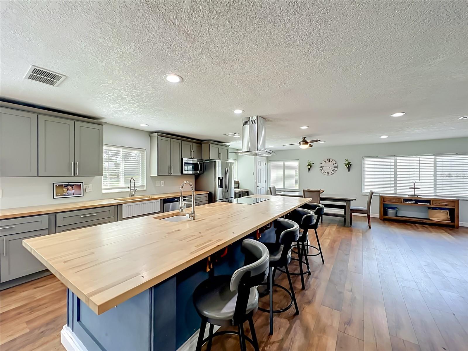 153 Variety Tree Cir Property Photo 13