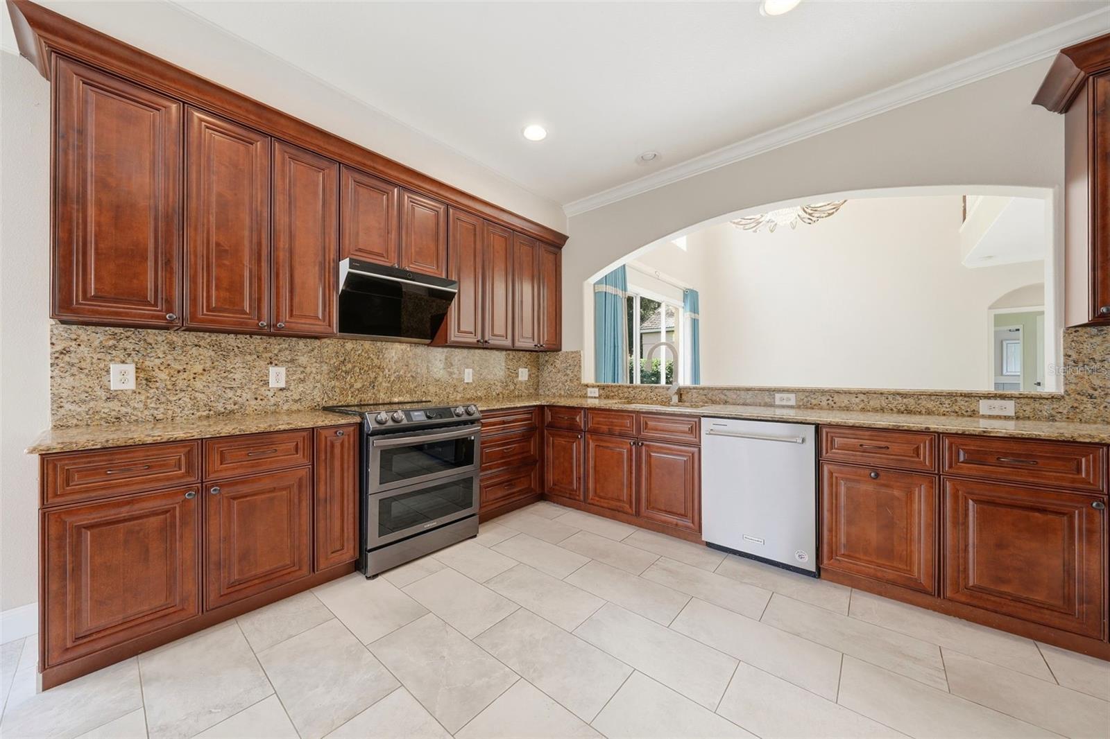 11326 Ledgement Ln Property Photo 13