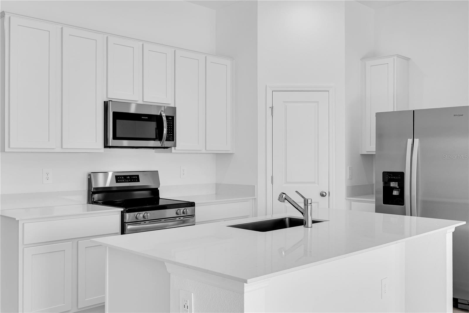5803 Le Marin Way Property Photo 8