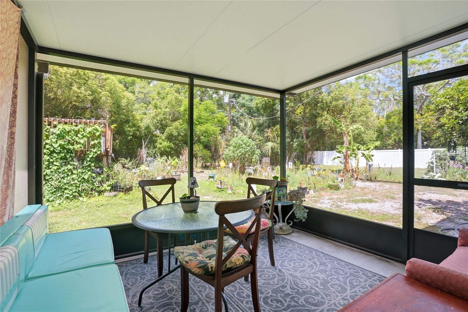 804 Rosalia Dr Property Photo 4