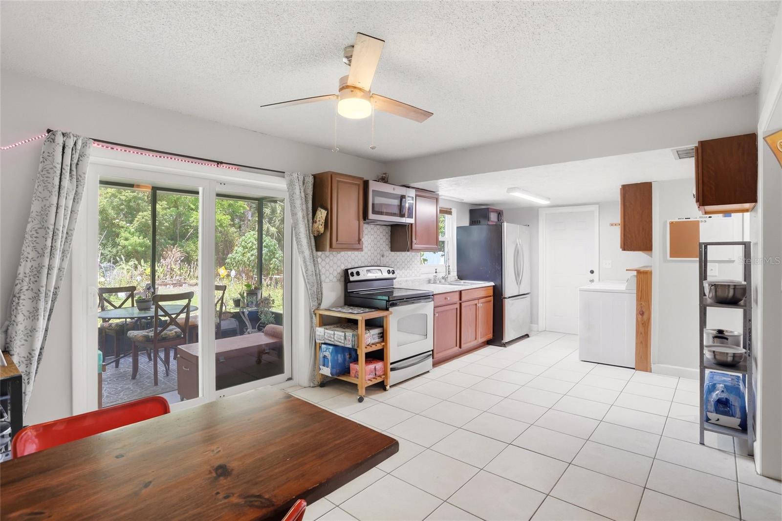 804 Rosalia Dr Property Photo 8