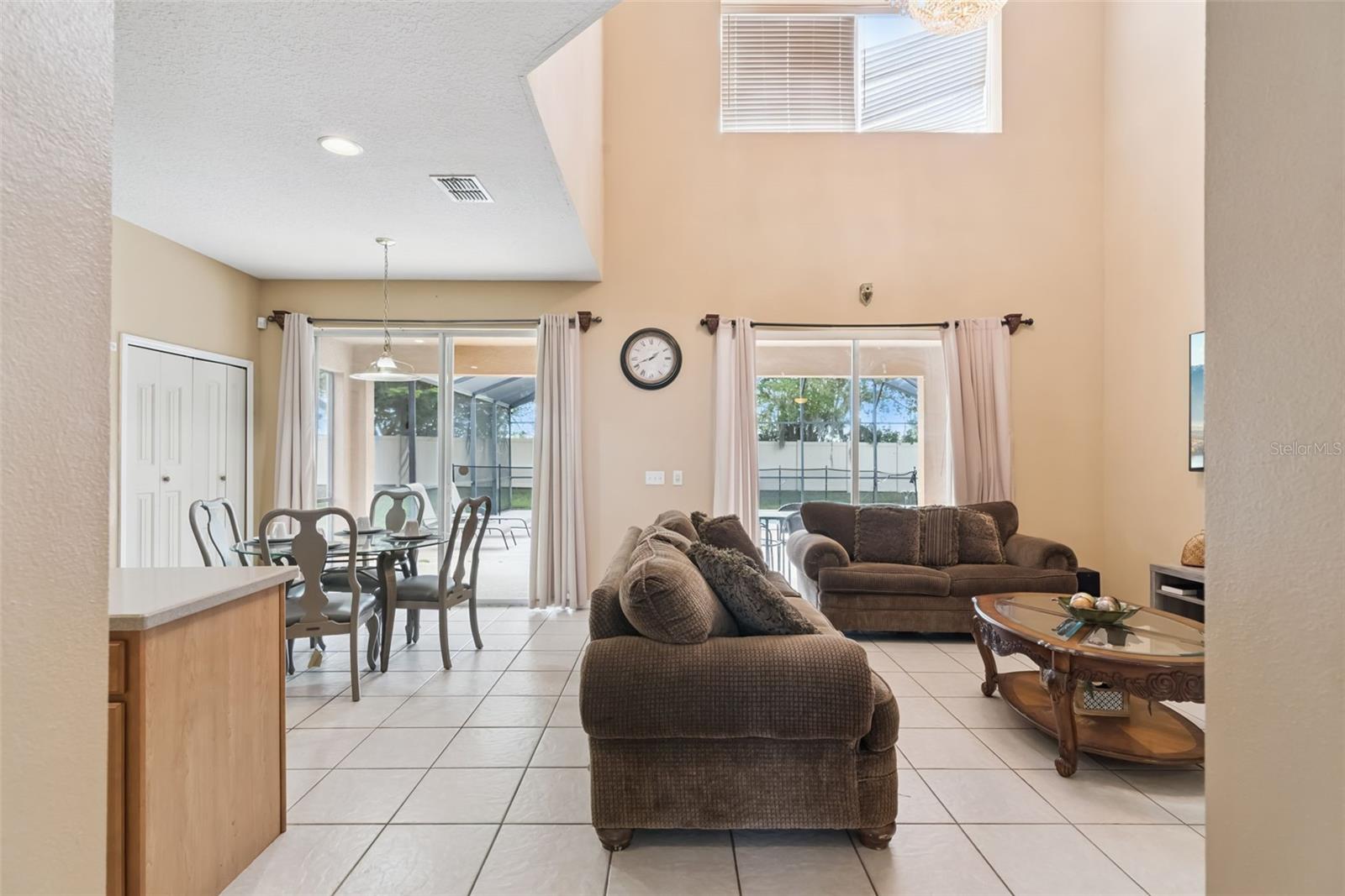 1162 Solana Cir Property Photo 25
