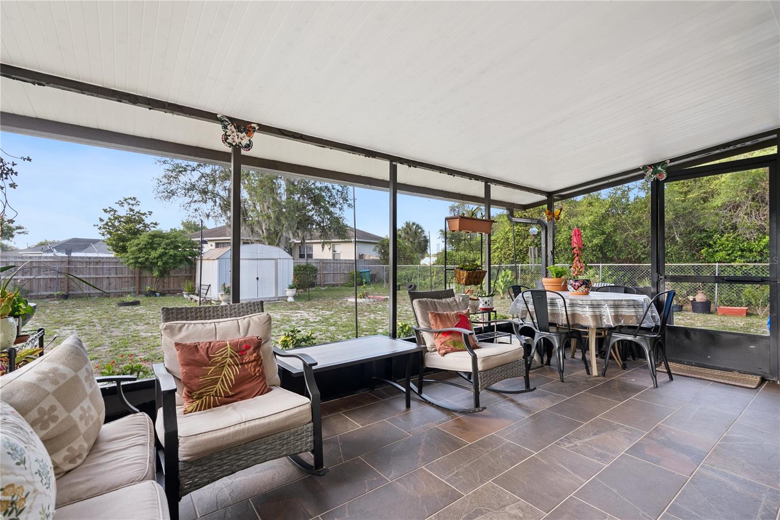 1405 Coronet Dr Property Photo 23