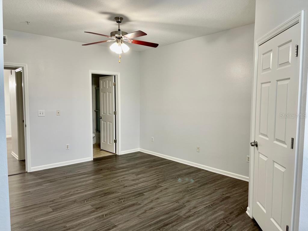 14316 Fredricksburg Dr #514 Property Photo 14