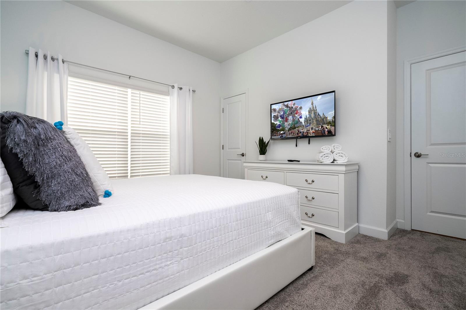 2569 Reading Trl Property Photo 9
