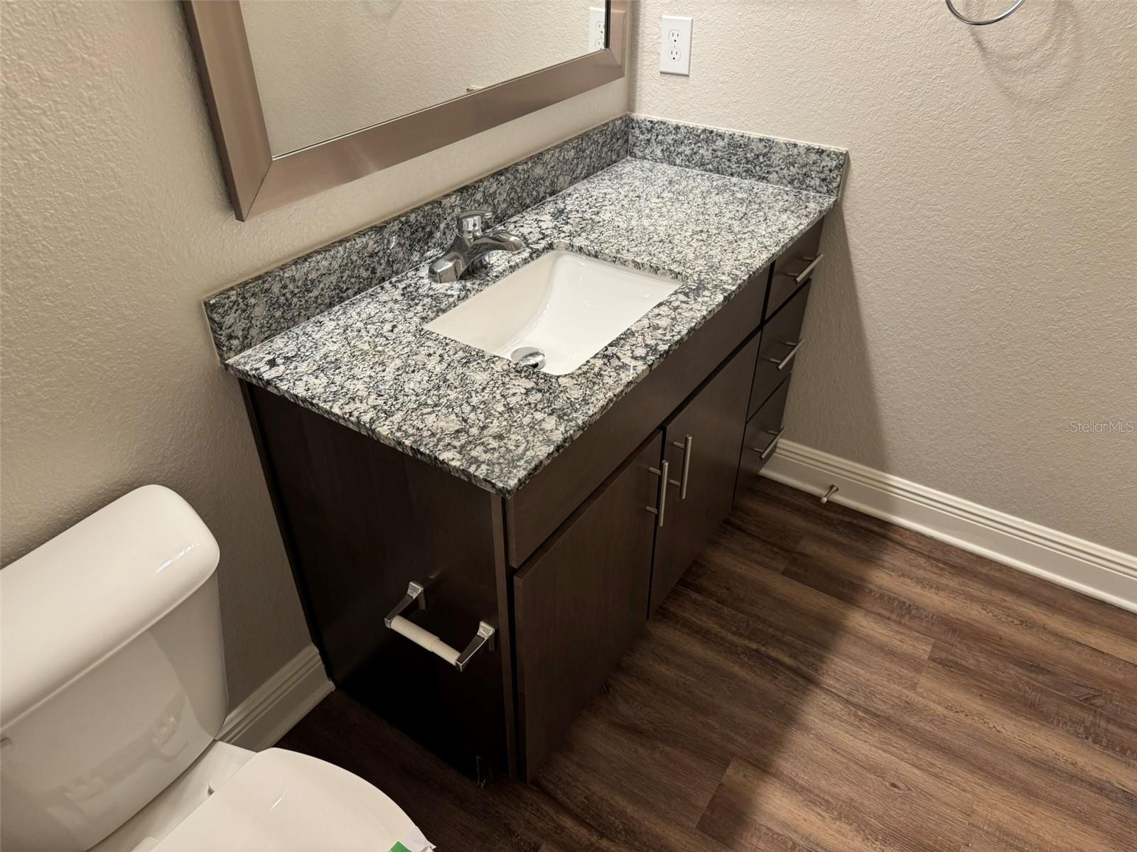 2460 Ann Rou Rd #606 Property Photo 9