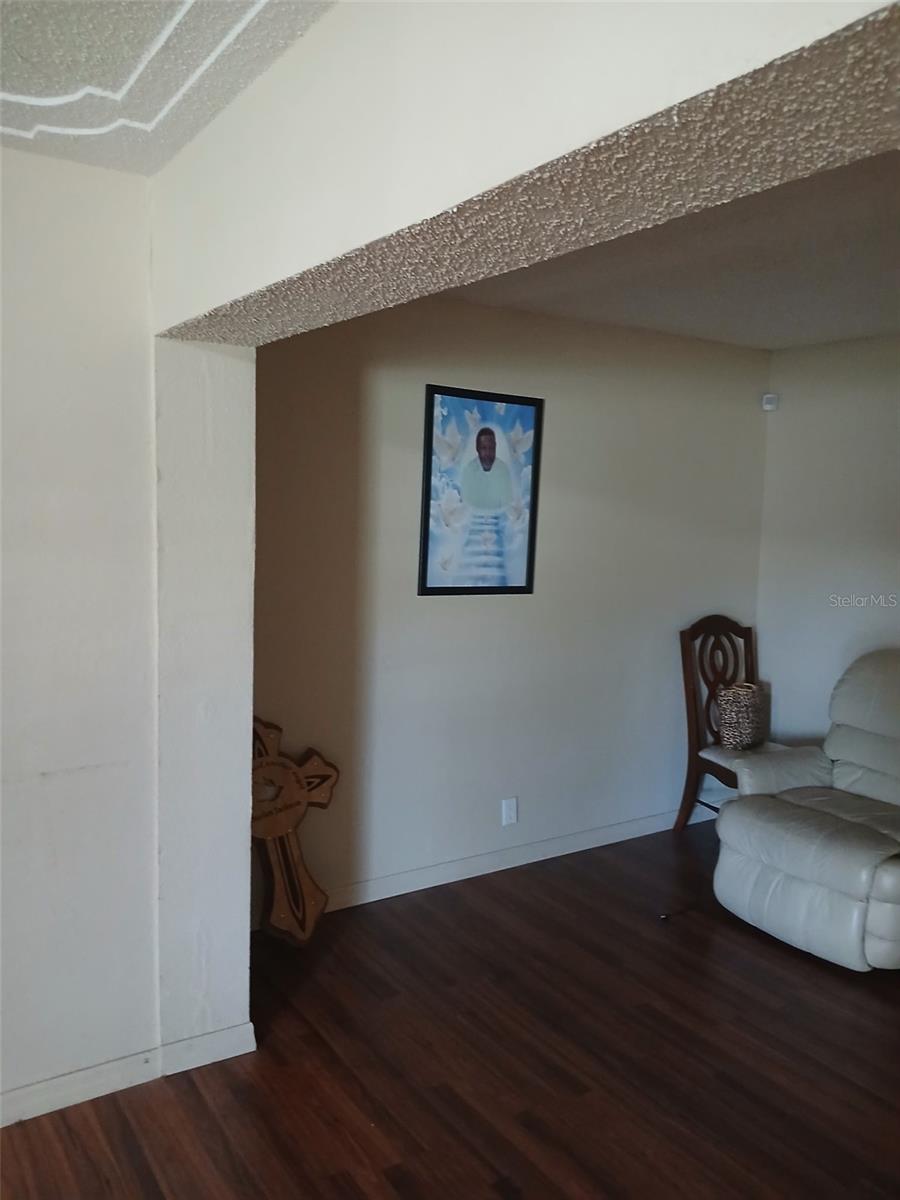 3849 Weaver St Property Photo 6