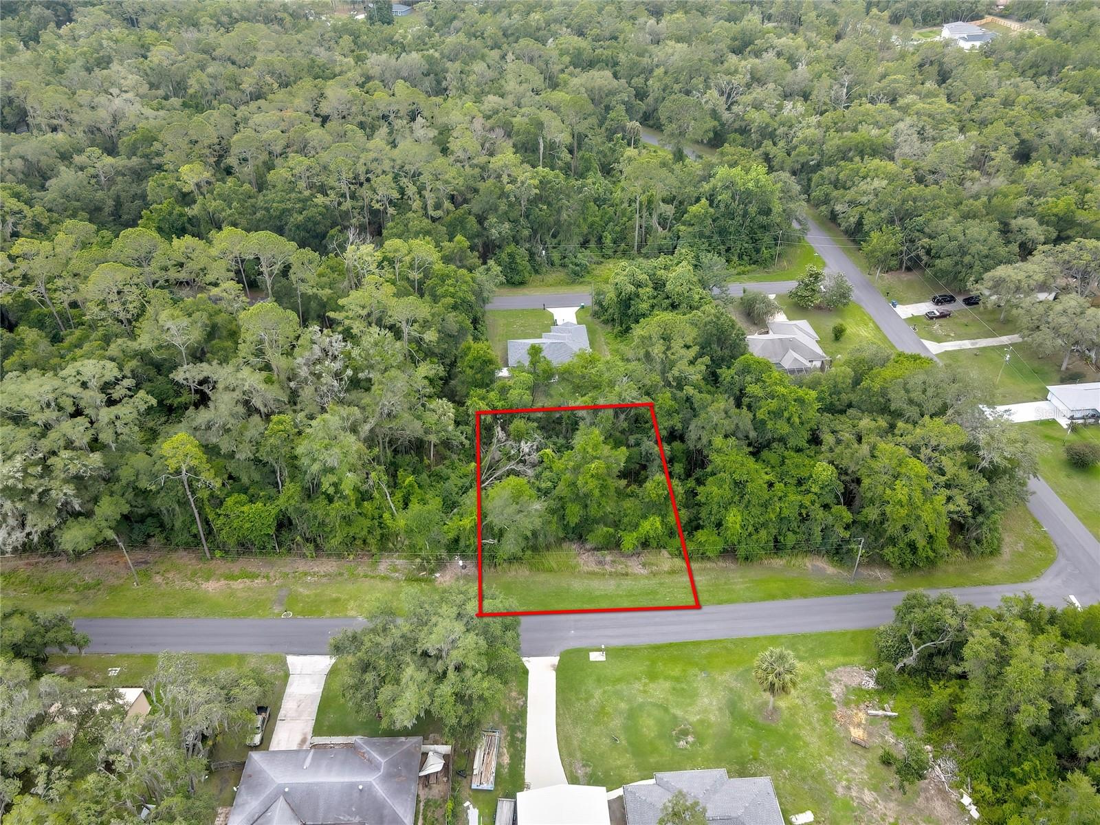1048 W Maximilian Pl Property Photo 2