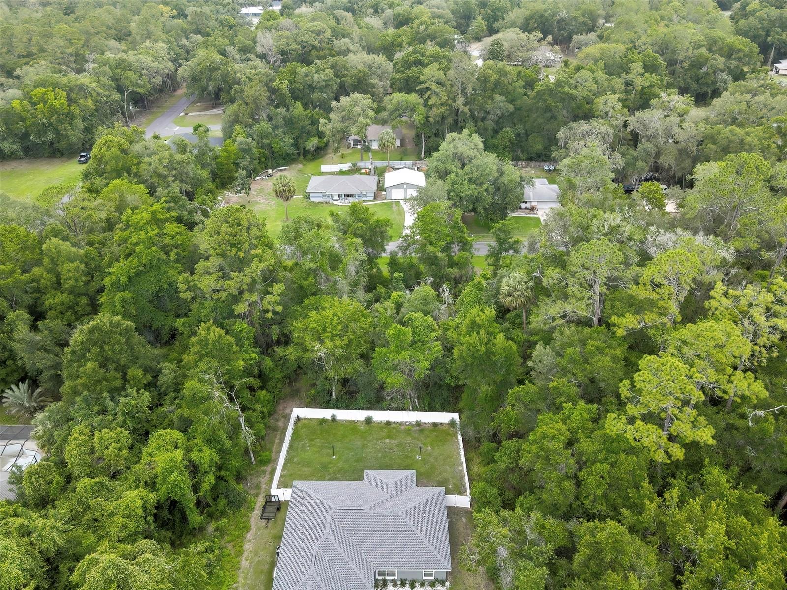 1048 W Maximilian Pl Property Photo 6