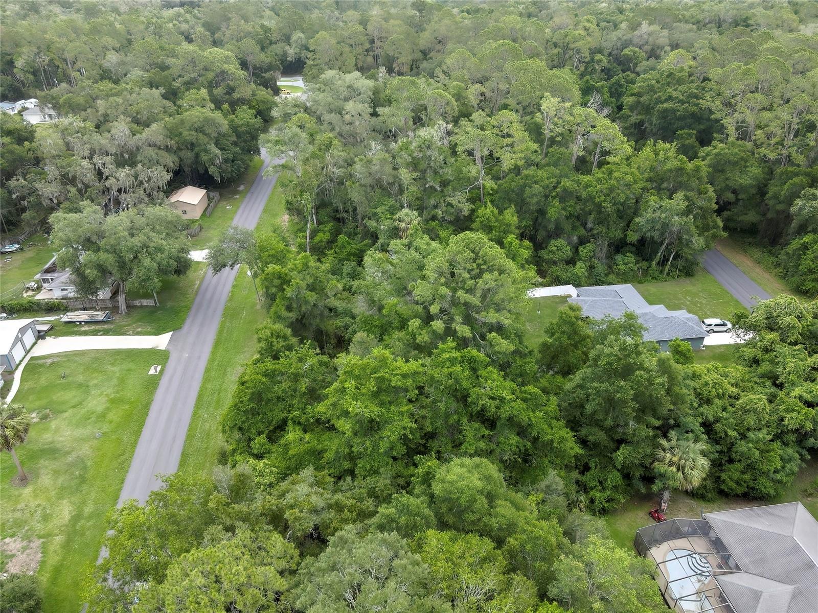 1048 W Maximilian Pl Property Photo 8