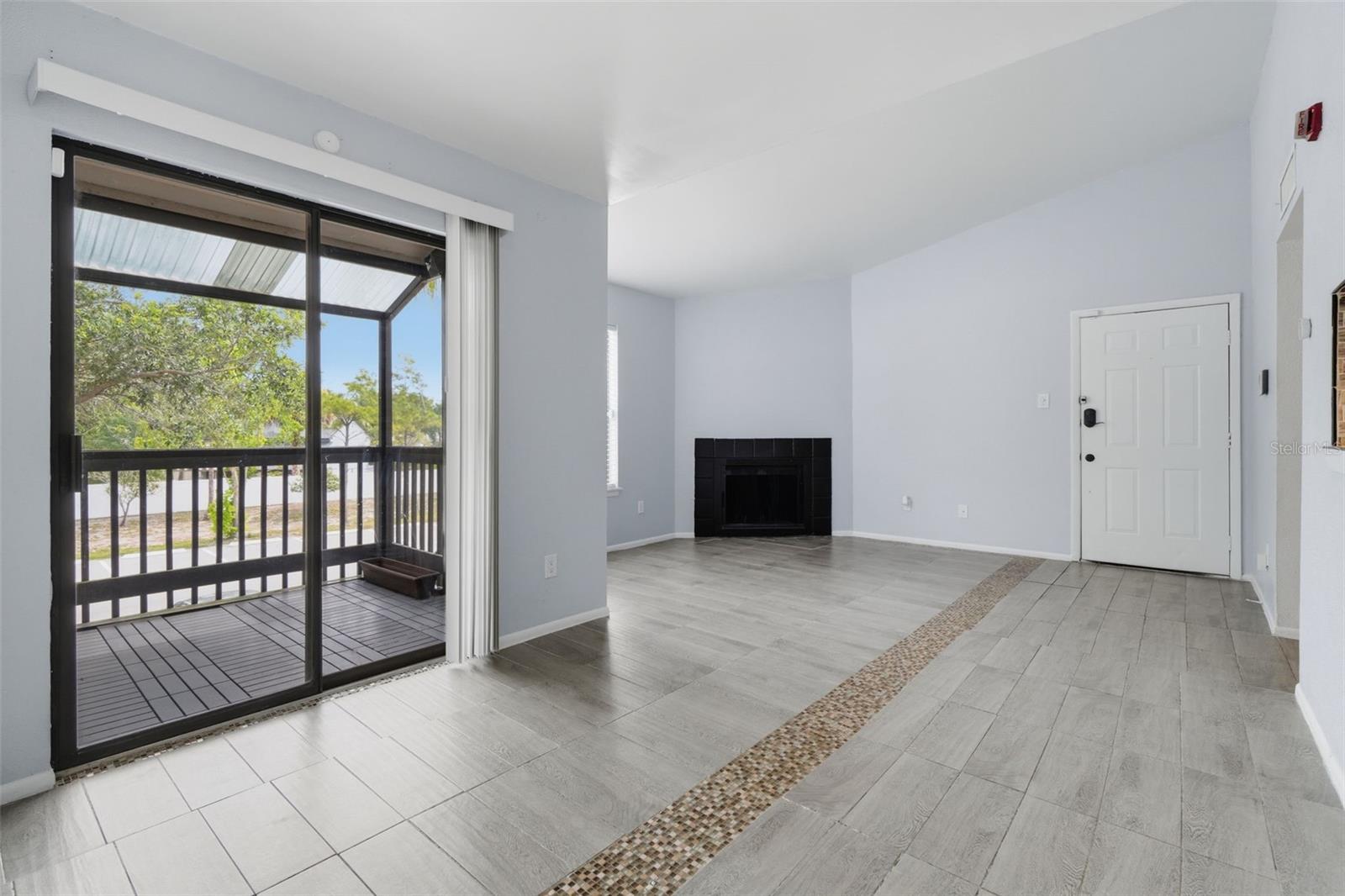 3716 Idlebrook Cir #212 Property Photo 5