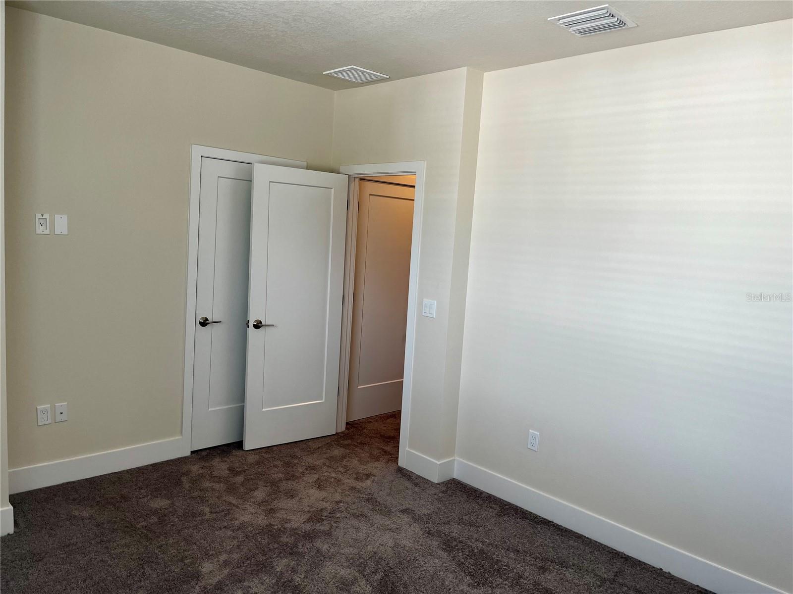 1427 Serendipity Ln Property Photo 18