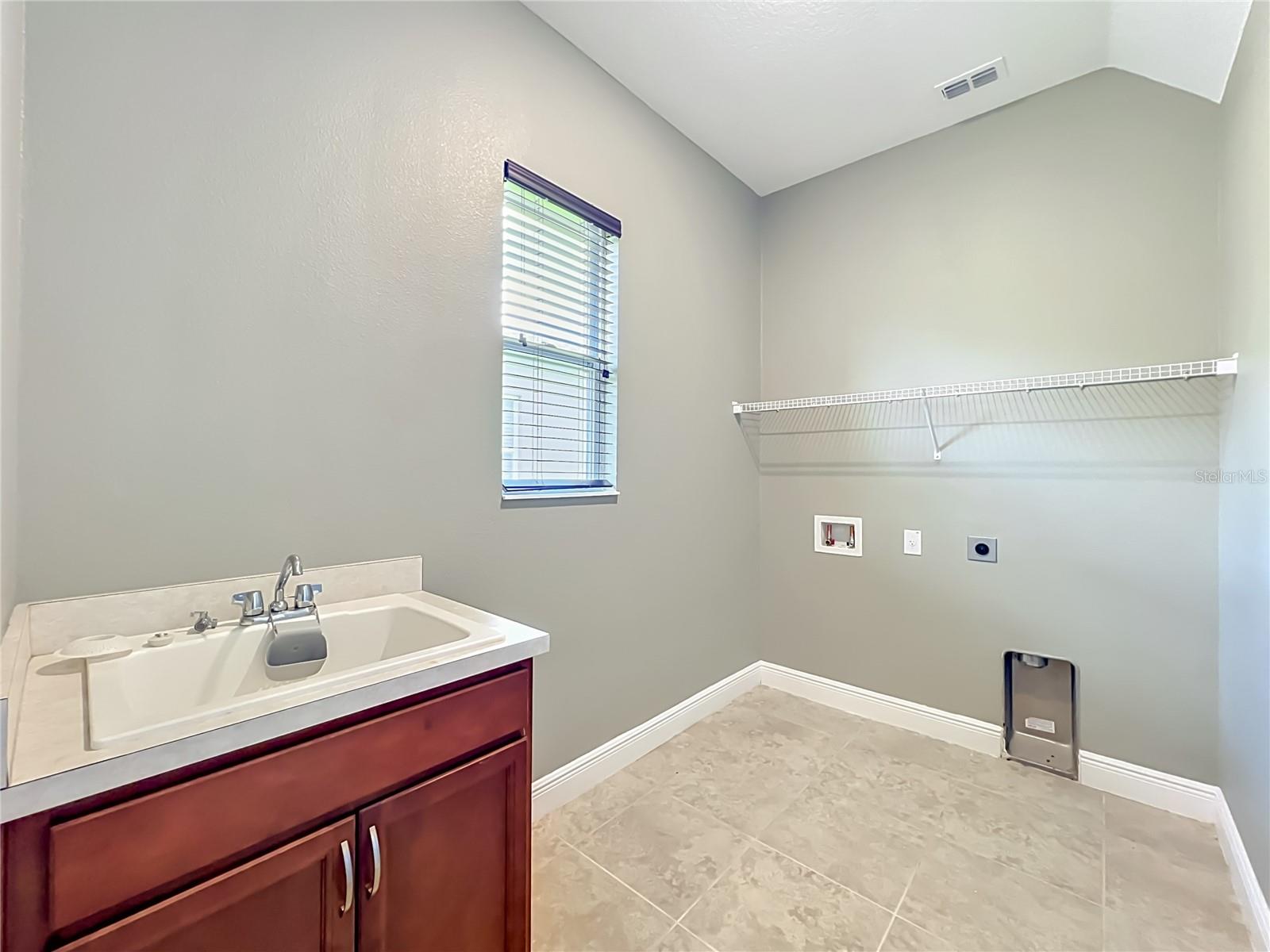 1315 Dusty Pine Dr Property Photo 22