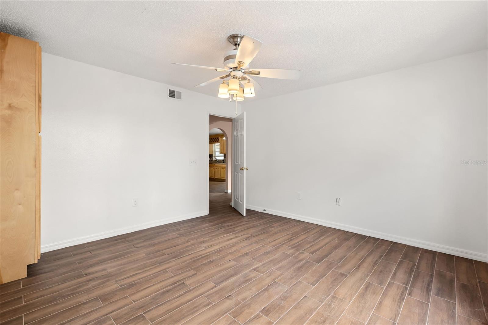 4232 Stonefield Dr Property Photo 8