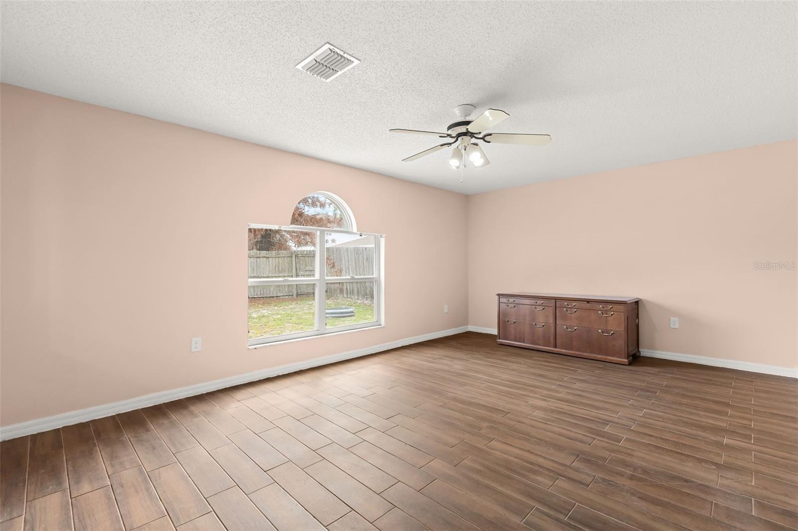 4232 Stonefield Dr Property Photo 9