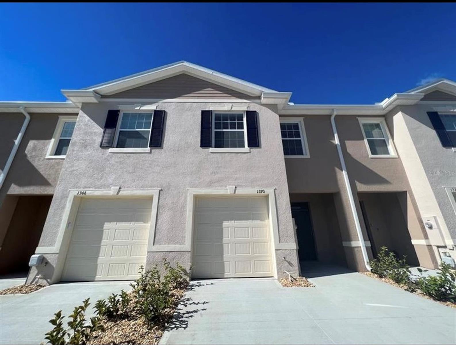 1370 Yellow Finch Dr Property Photo 25