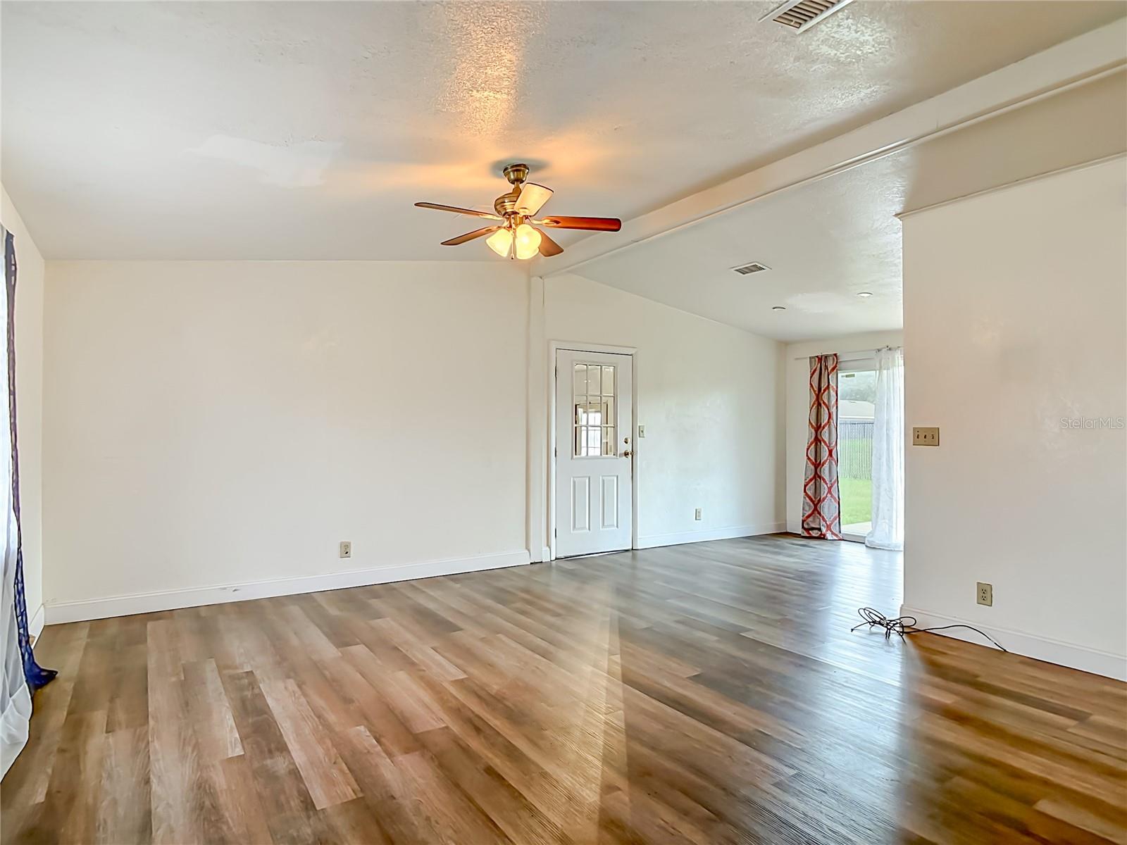 943 Monroe Harbor Pl Property Photo 2