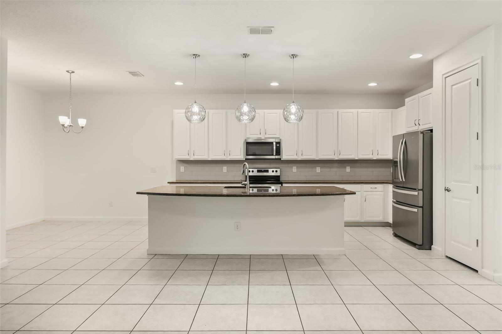 1078 Castlevecchio Loop Property Photo 5