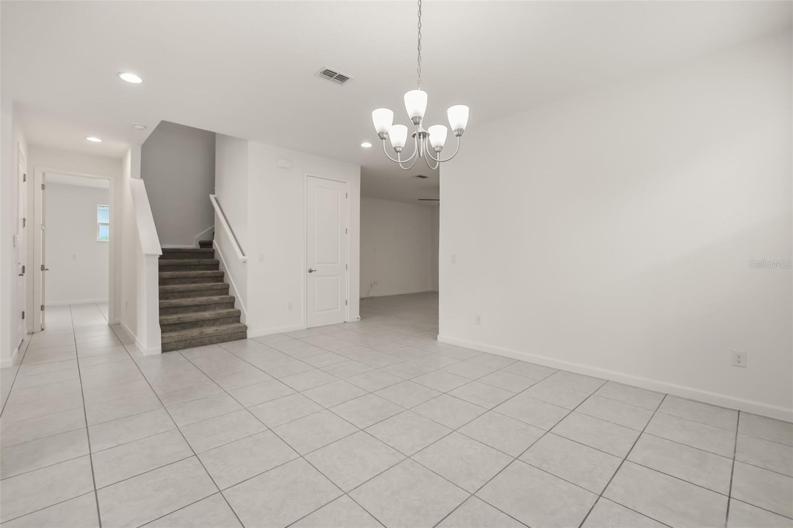 1078 Castlevecchio Loop Property Photo 10