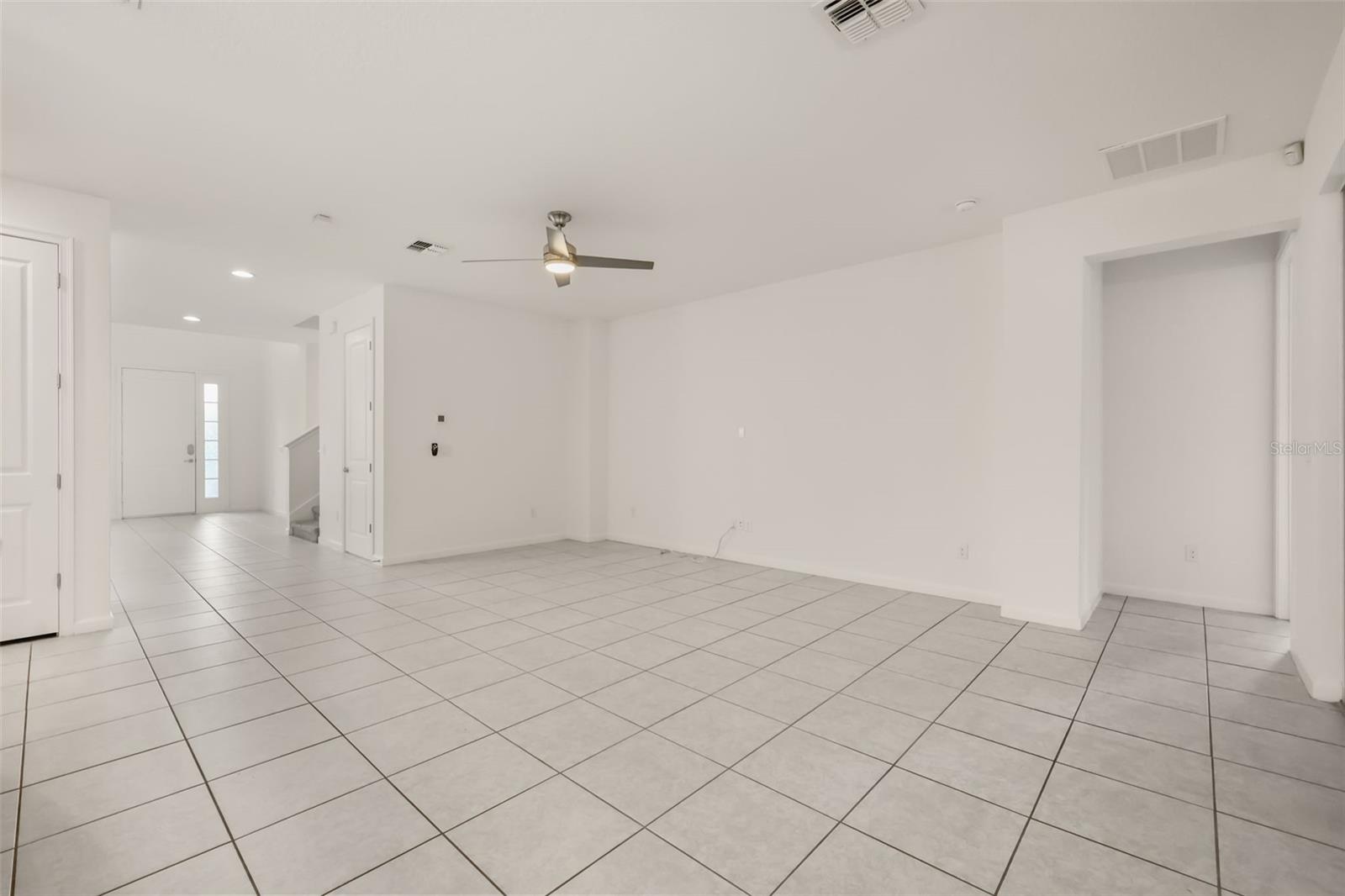1078 Castlevecchio Loop Property Photo 13