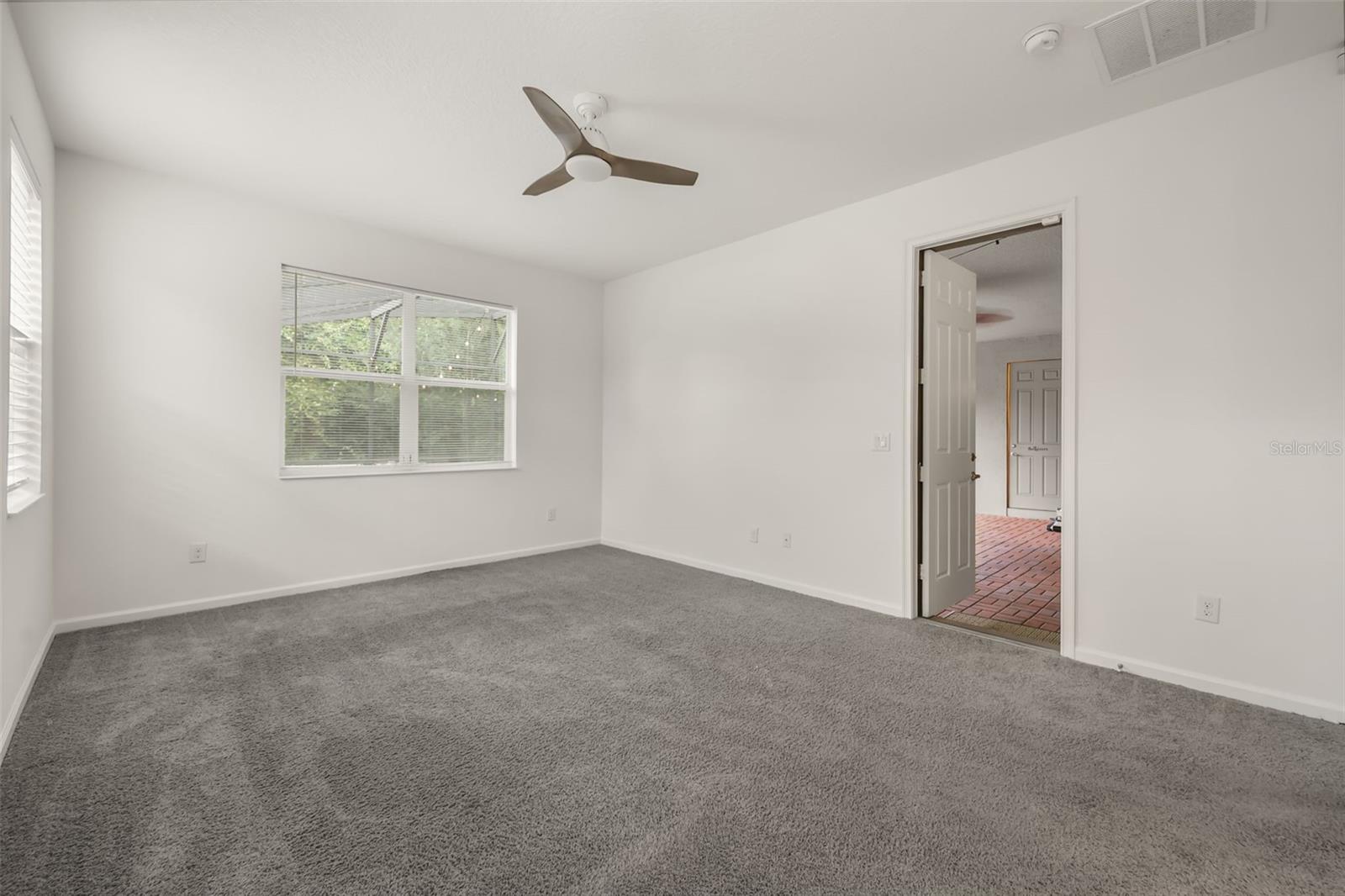 1078 Castlevecchio Loop Property Photo 18