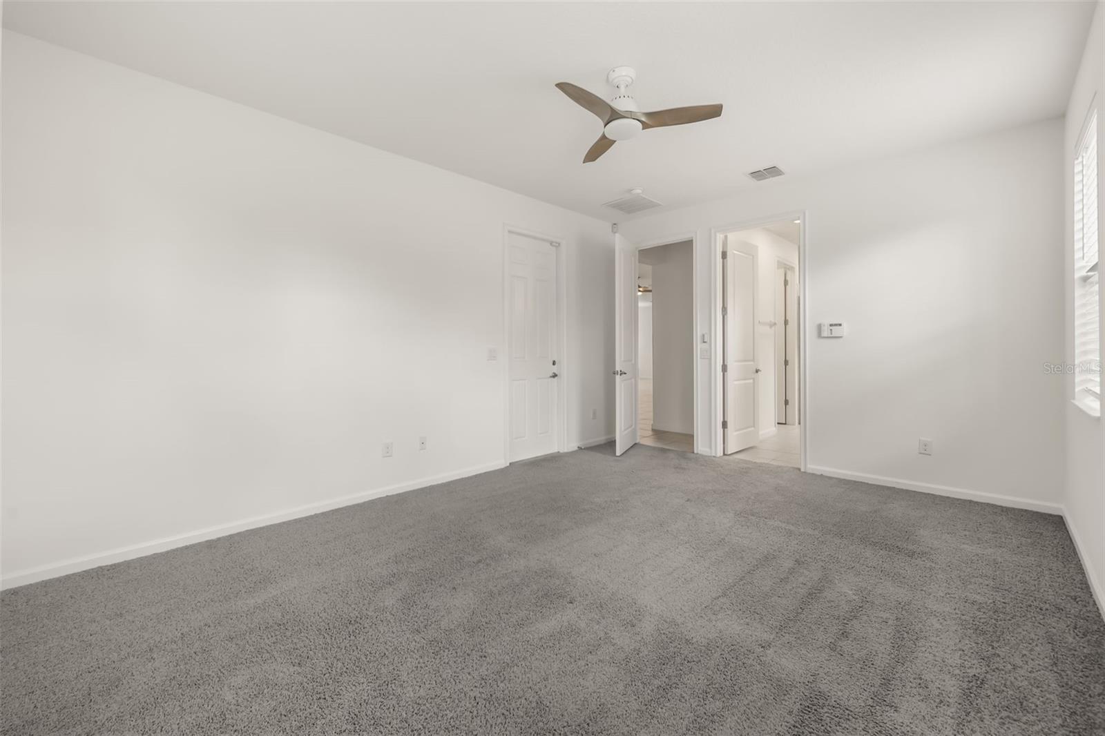 1078 Castlevecchio Loop Property Photo 19