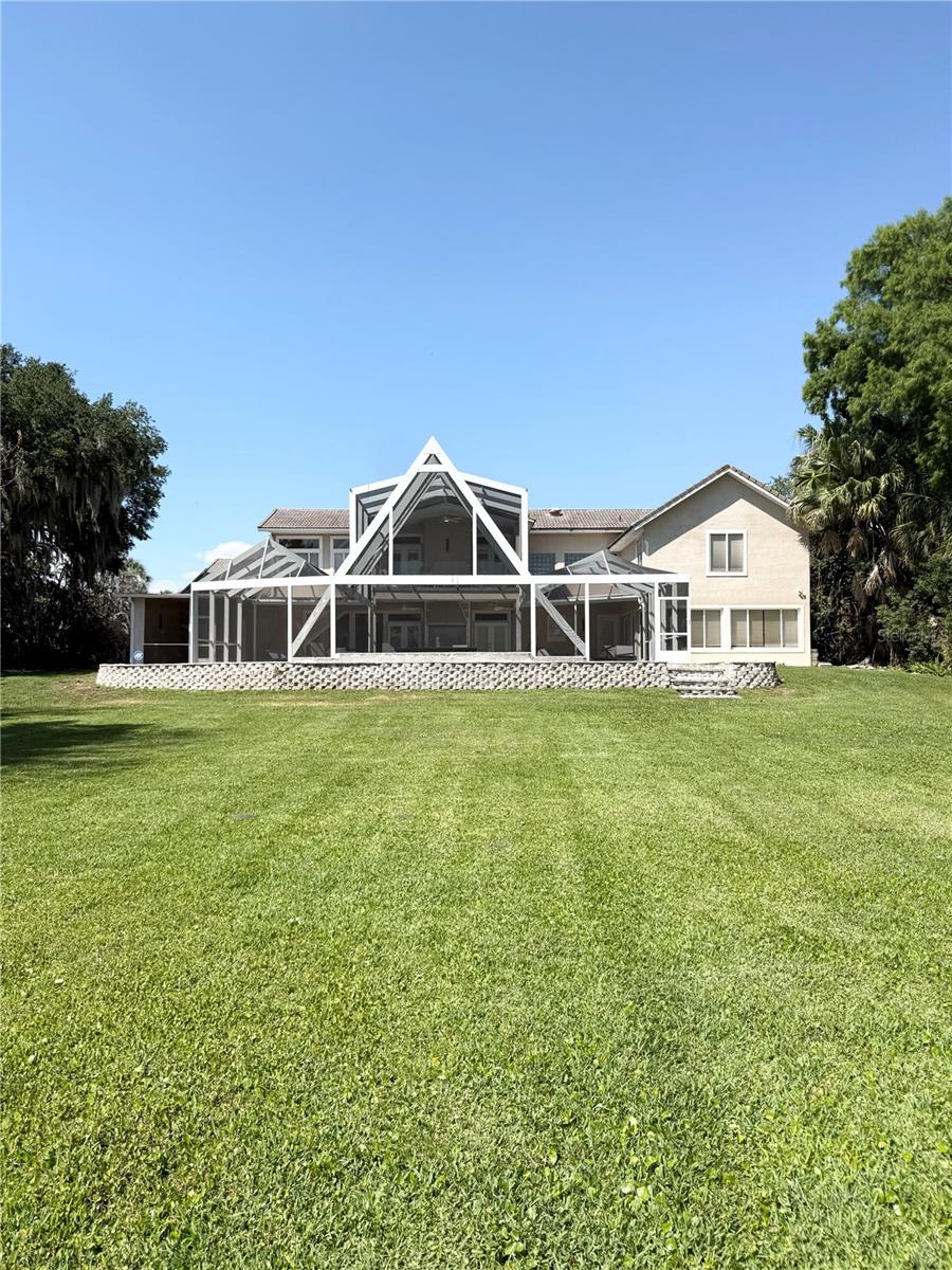 1890 Saha Ct Property Photo 2