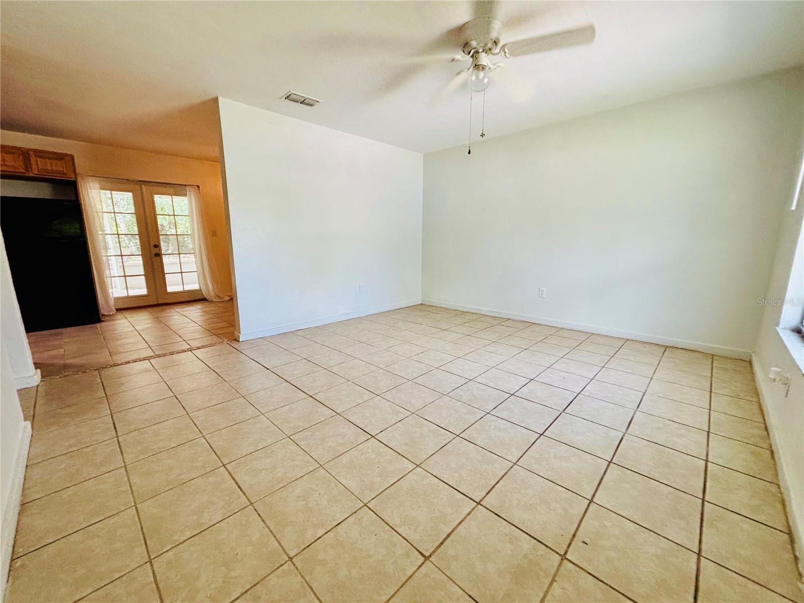 13601 Nw 141st Pl Property Photo 5