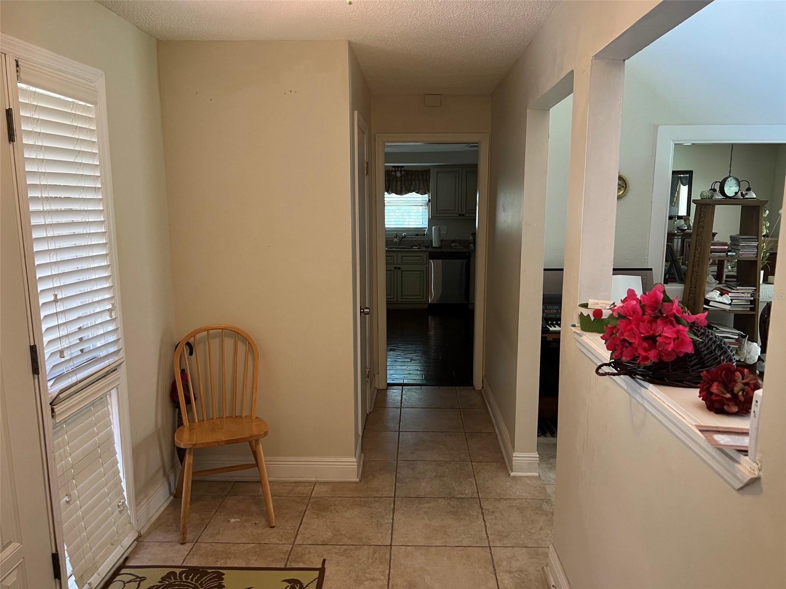 4576 North Ln Property Photo 7