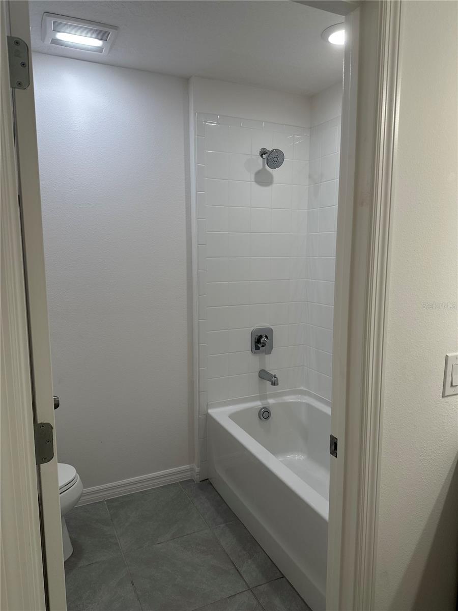189 Glass Onion Dr Property Photo 8