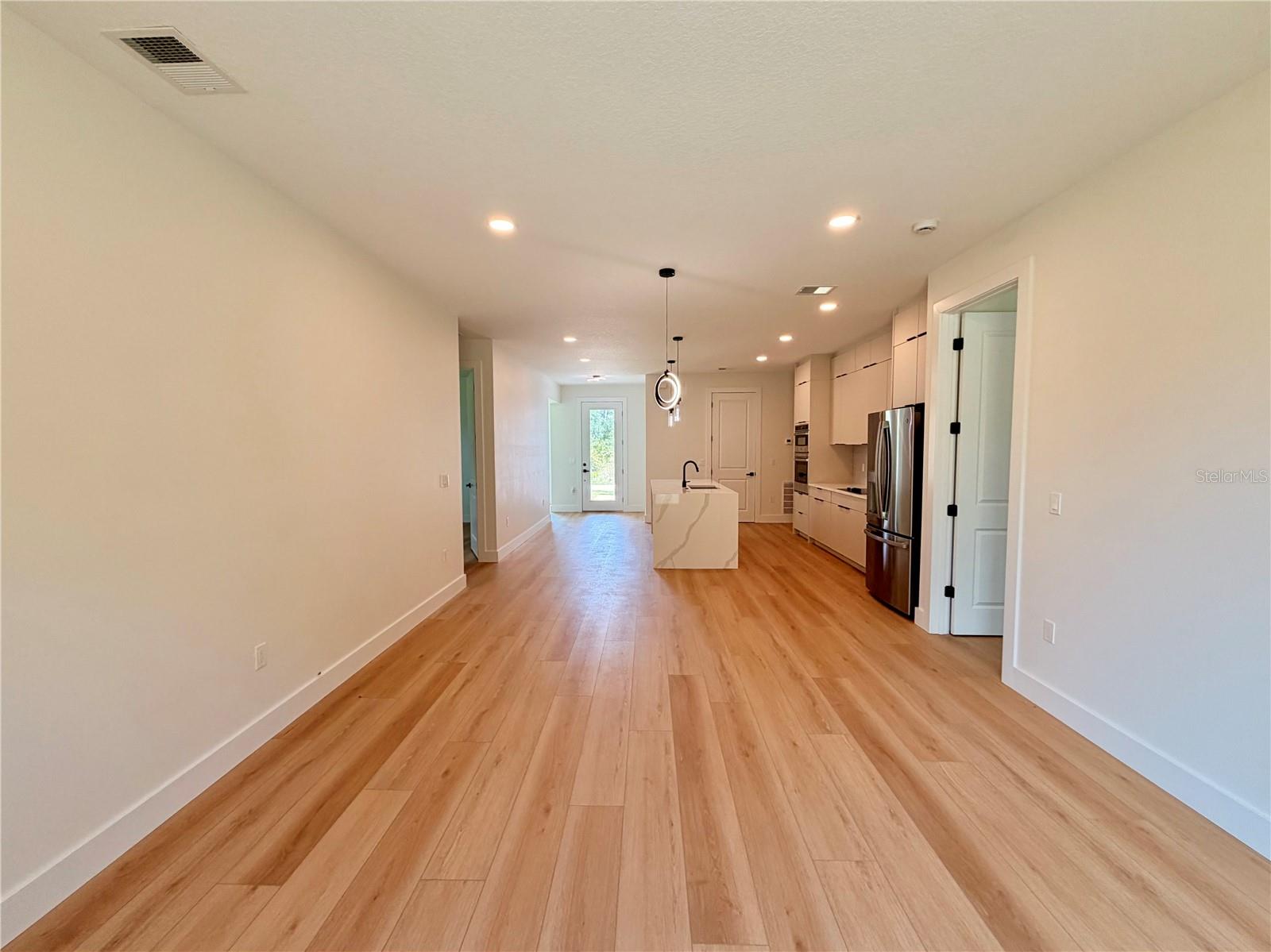 301 Eppinger Dr Property Photo 25
