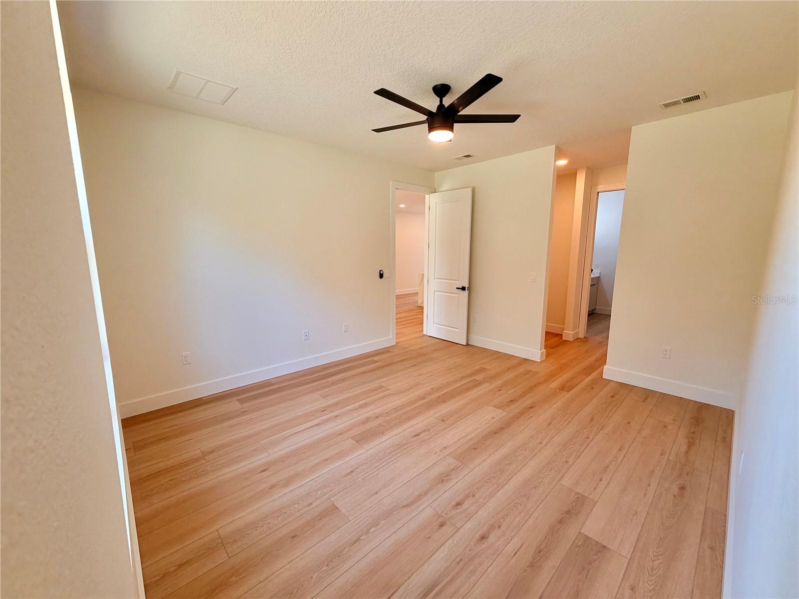 301 Eppinger Dr Property Photo 30