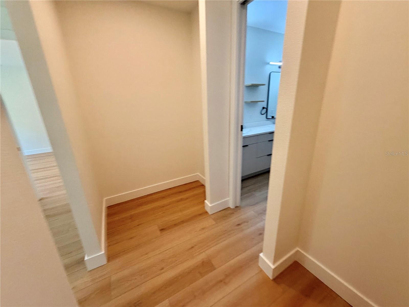 301 Eppinger Dr Property Photo 32