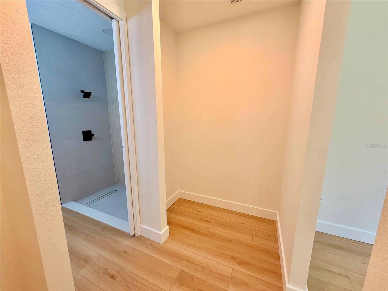 301 Eppinger Dr Property Photo 33