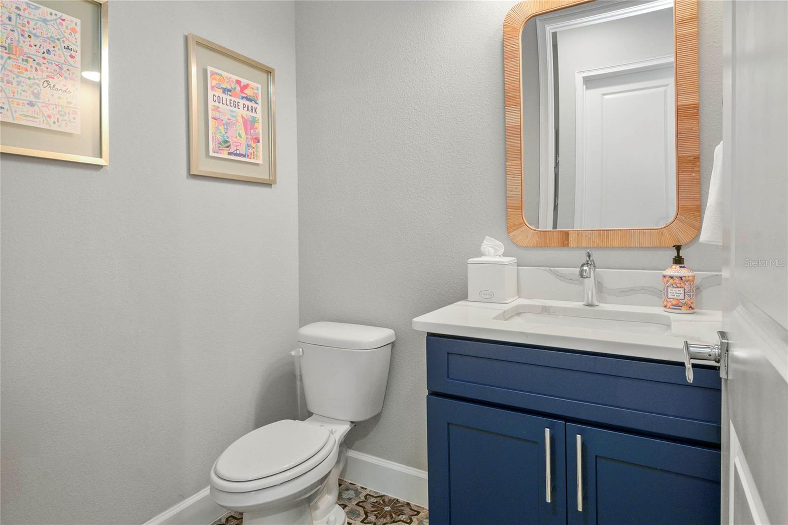 1438 W Harvard St Property Photo 20