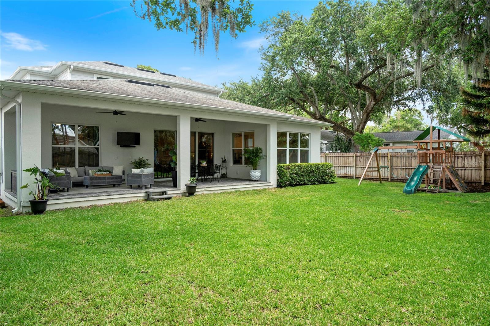 1438 W Harvard St Property Photo 43