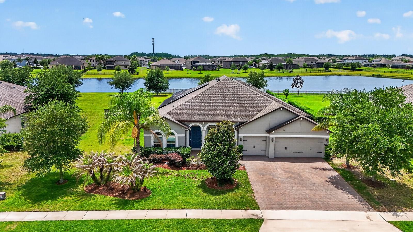 17614 Sailfin Dr Property Photo 1