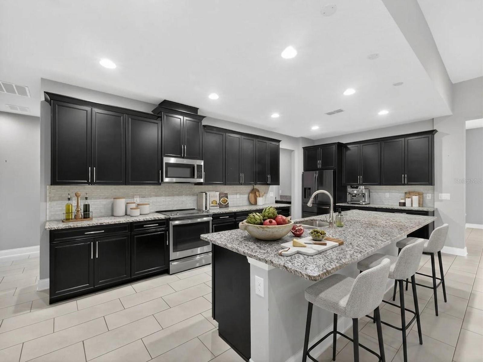 17614 Sailfin Dr Property Photo 15