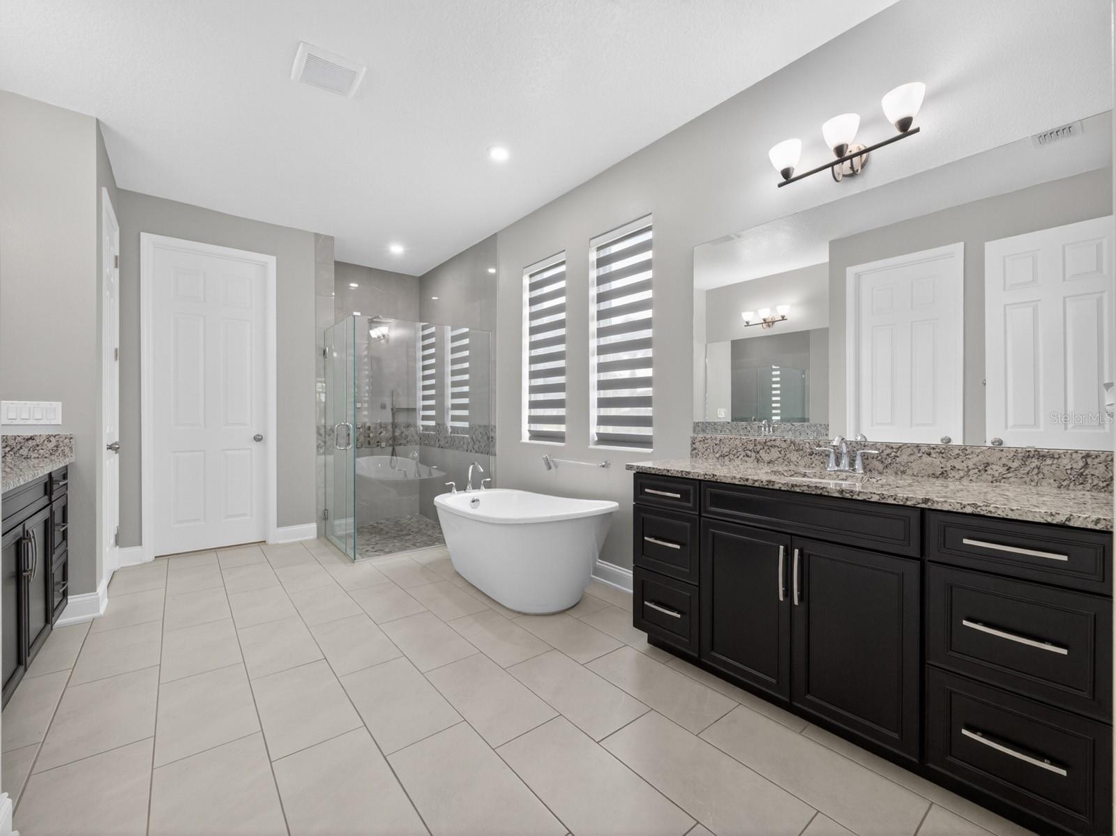 17614 Sailfin Dr Property Photo 26
