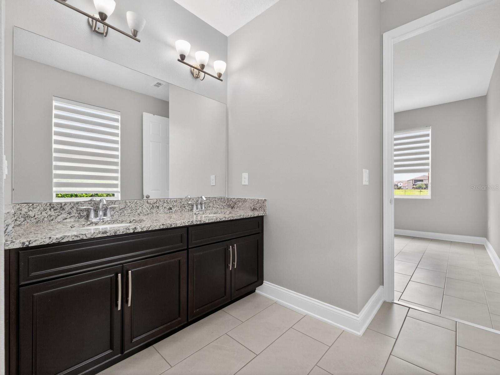 17614 Sailfin Dr Property Photo 28