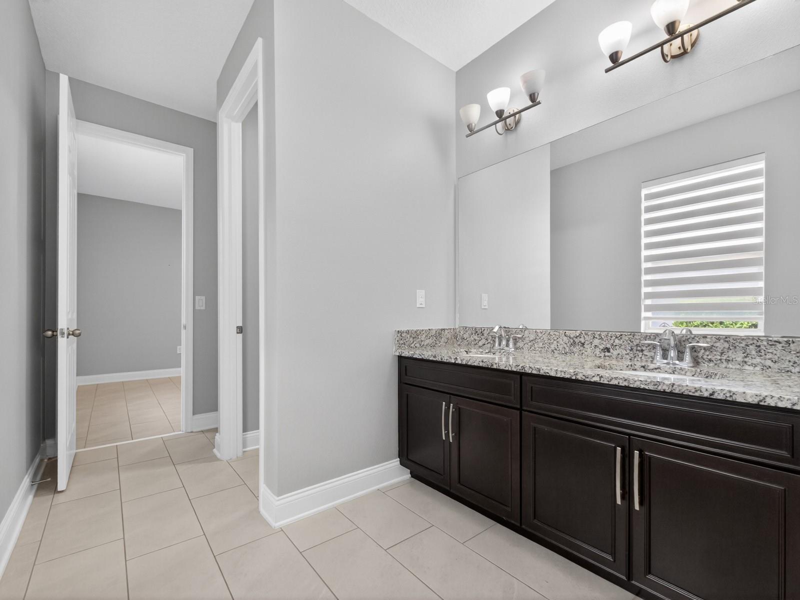 17614 Sailfin Dr Property Photo 29