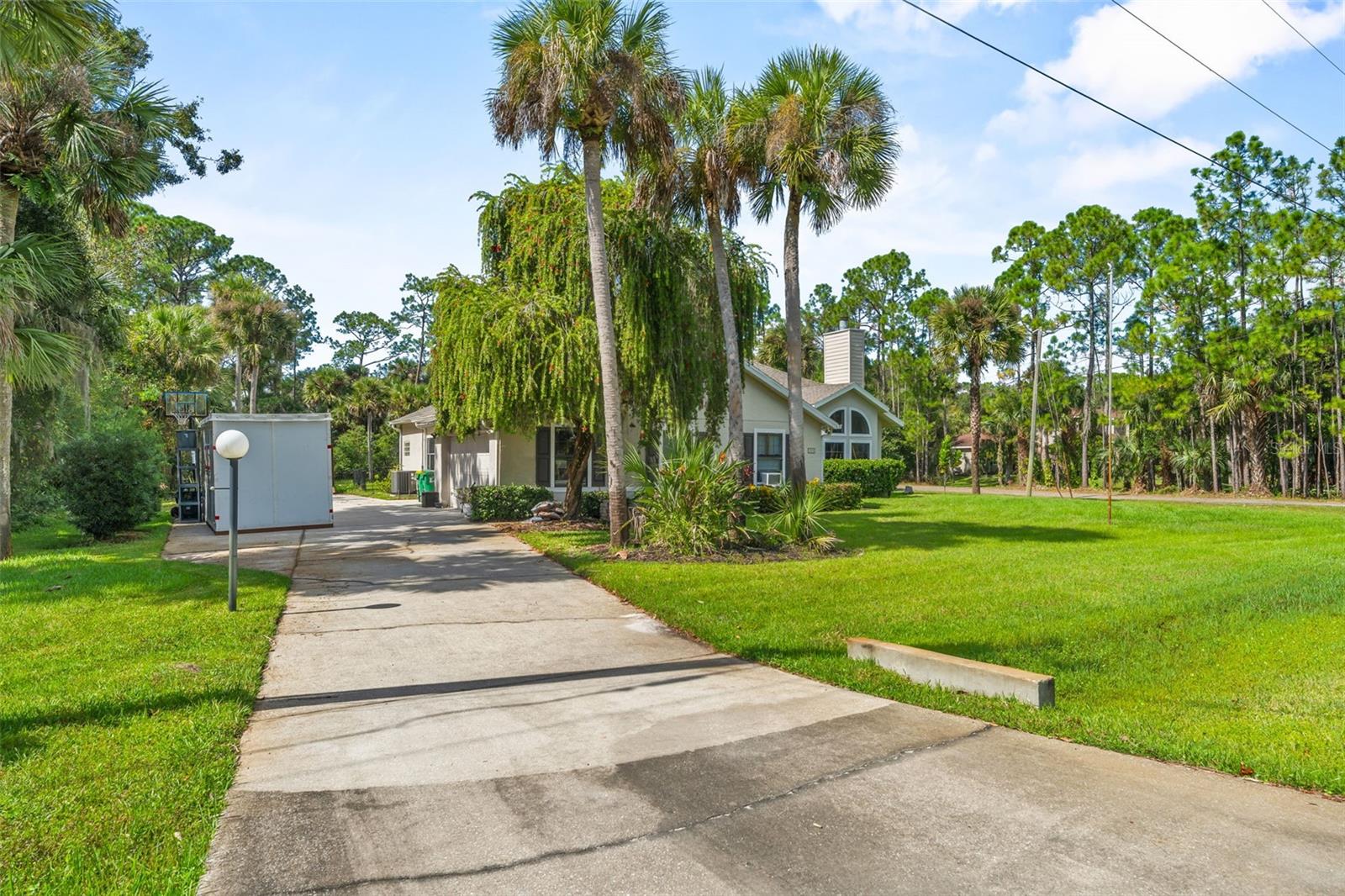 5560 Bob White Trl Property Photo 3