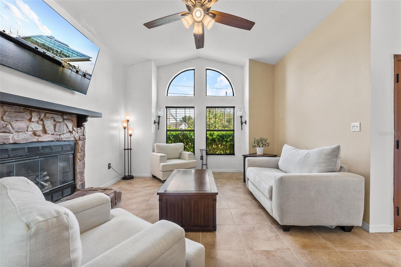 5560 Bob White Trl Property Photo 7