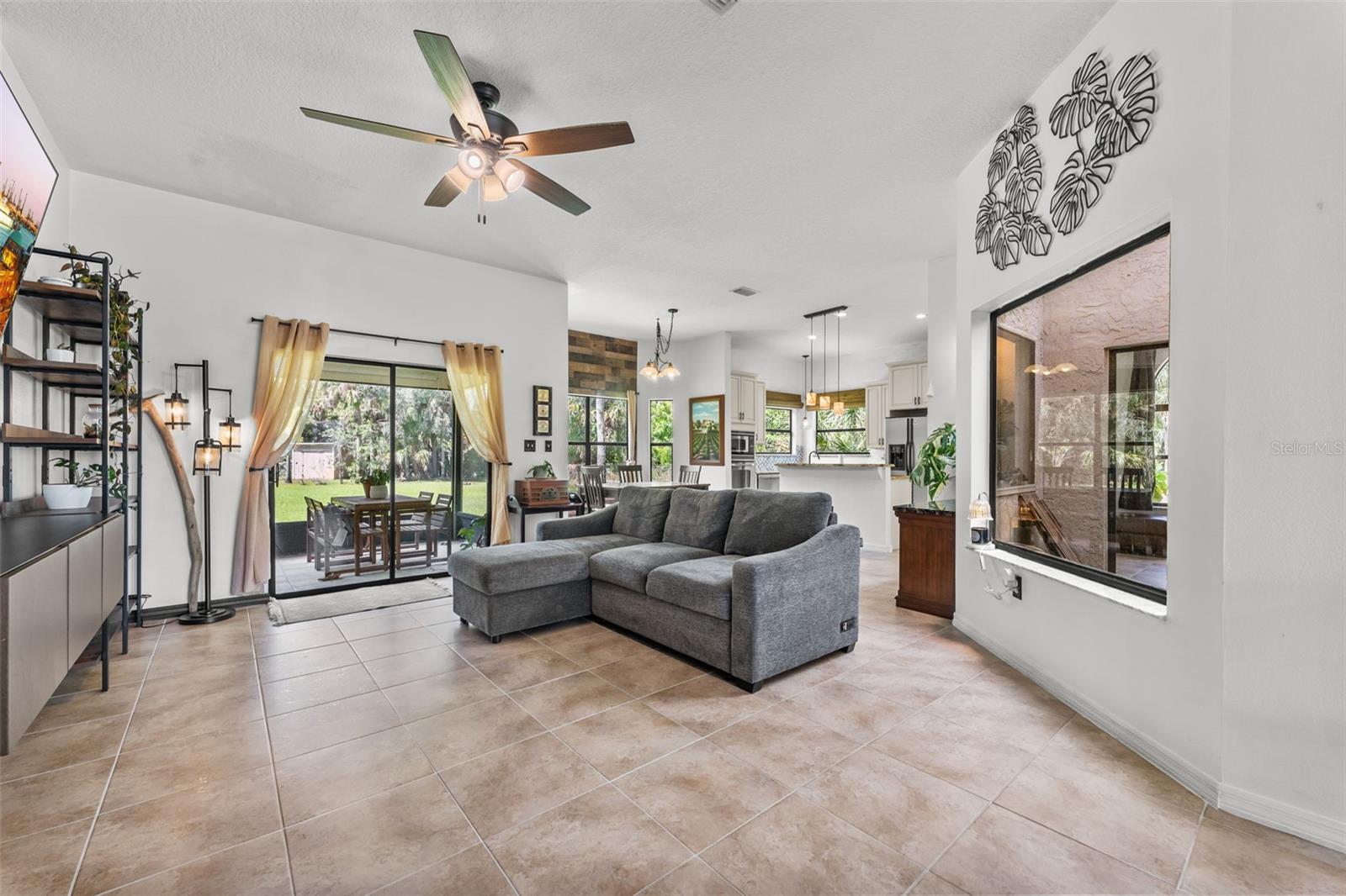 5560 Bob White Trl Property Photo 14