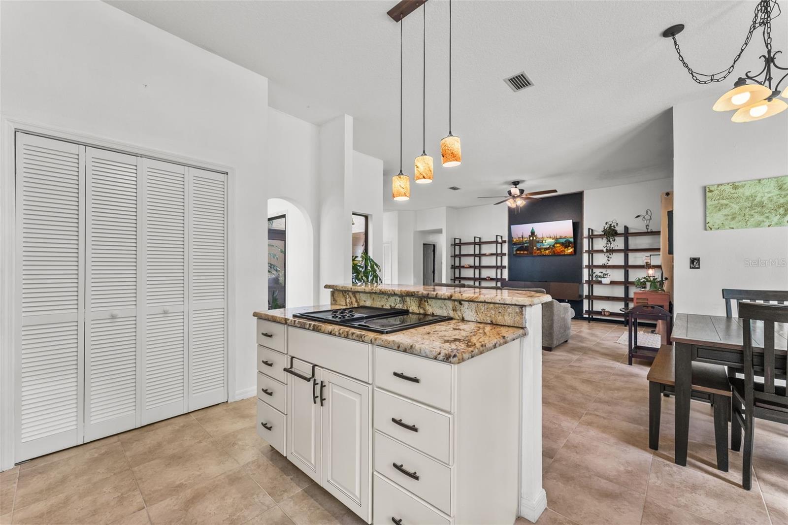 5560 Bob White Trl Property Photo 23